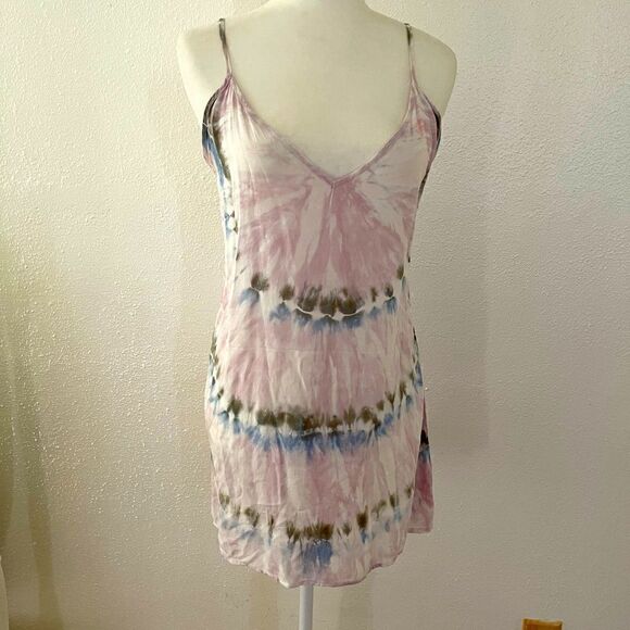 Young fabulous & broke long tank like new in size small - Picture 1 of 11